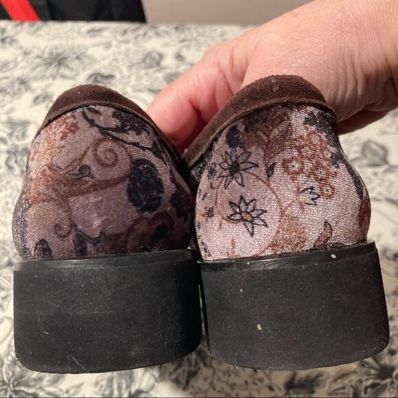 RON WHITE Sz 38.5 Velvet Loafer with Chunky Vibram Sole. Made in Italy - Picture 10 of 11